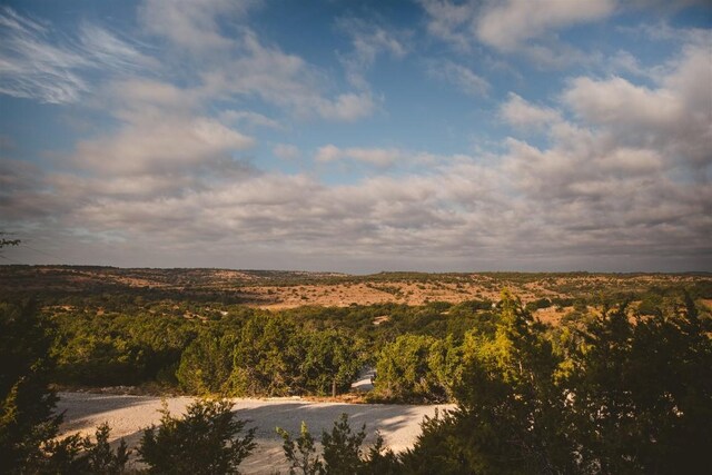 340 Ranch View Rd, Spicewood, TX 78669