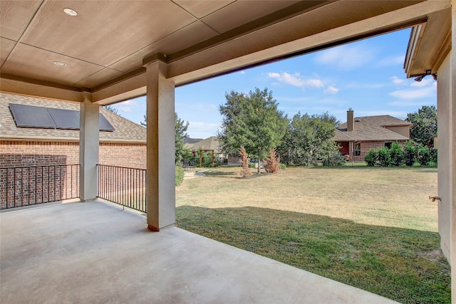 view of yard featuring a patio