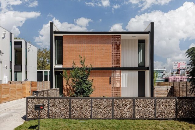 2112 Lawnmont Ave, Austin, TX 78756 - view of front of property