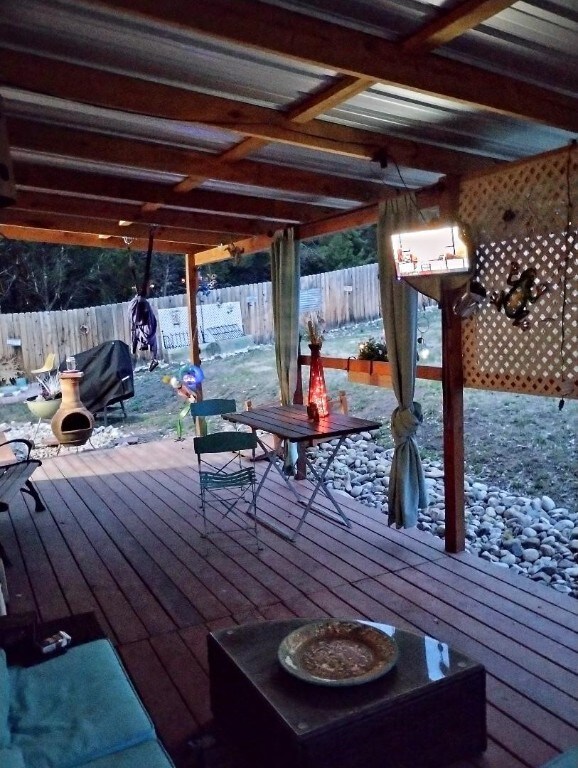 deck with fence