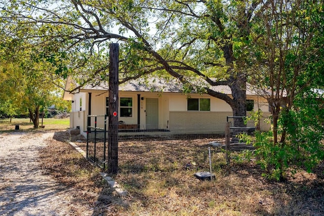 view of front of property