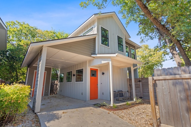 view of front of house