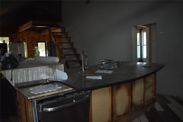 kitchen with white fridge and dishwasher