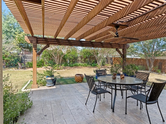 view of patio / terrace with a pergola and ceiling fan