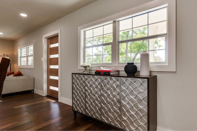 2200 Westover Rd, Austin, TX 78703 - interior space featuring wood finished floors, recessed lighting, and baseboards