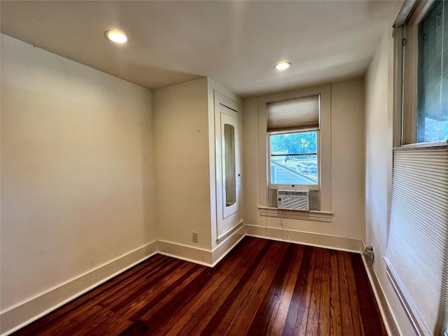 entryway featuring dark wood-type flooring, recessed lighting, cooling unit, and baseboards