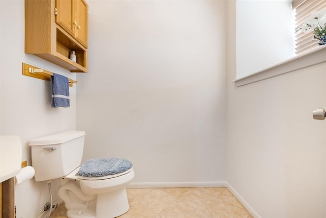 224 Fm 954th Rd, Round Top, TX 78954 - half bath featuring toilet and baseboards