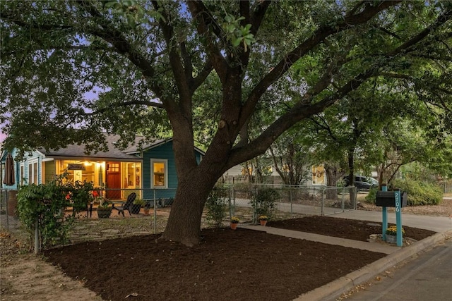 view of front of property with a fenced front yard