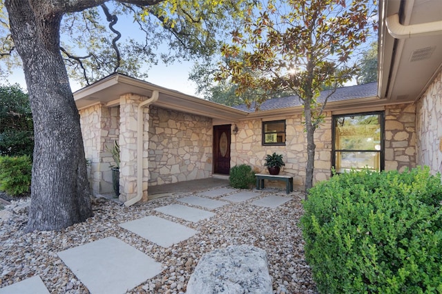 view of front of property with a patio area