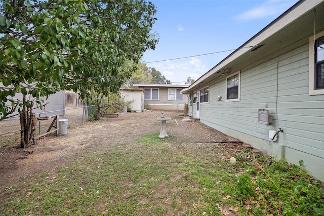 502 E Ave, Marble Falls, TX 78654 - view of yard