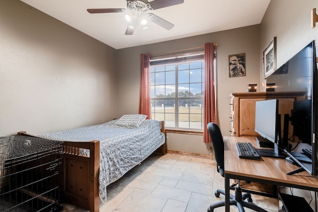 bedroom featuring ceiling fan