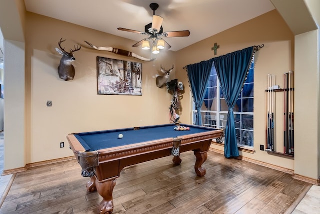 recreation room featuring hardwood / wood-style floors, billiards, and ceiling fan