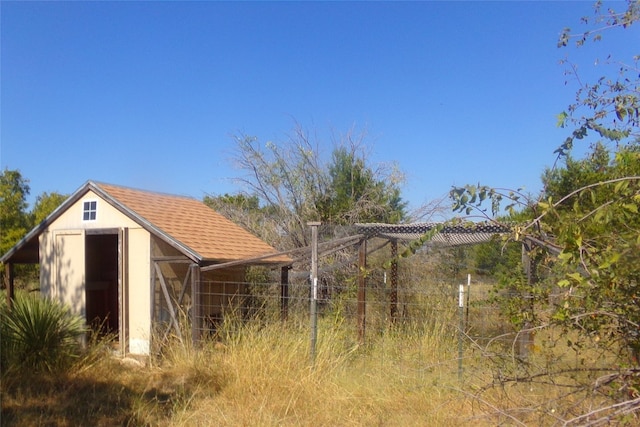 view of outdoor structure