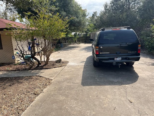 1133 W Bell St, Bartlett, TX 76511 - view of road with concrete driveway