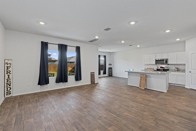 11104 Roving Pass, Elgin, TX 78621 - photo 1