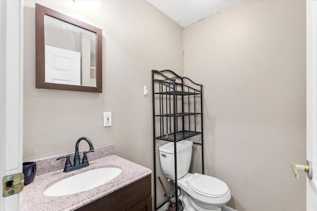 106 Hudgins St, Smithville, TX 78957 - half bath with toilet and vanity