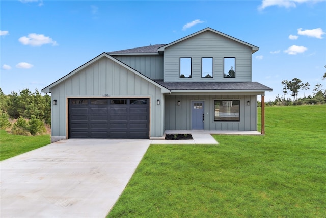 view of front of property with a front yard