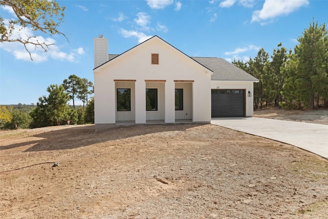 view of front facade with a garage