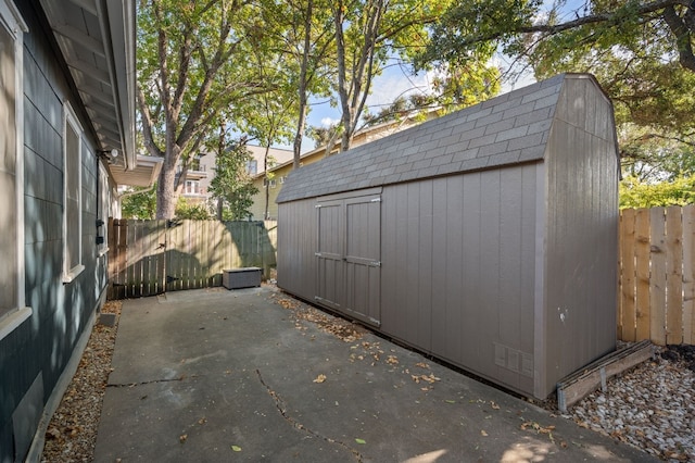 view of outbuilding