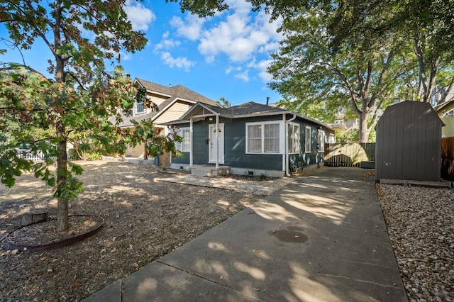 view of front of property