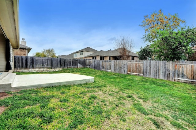 view of yard with a patio