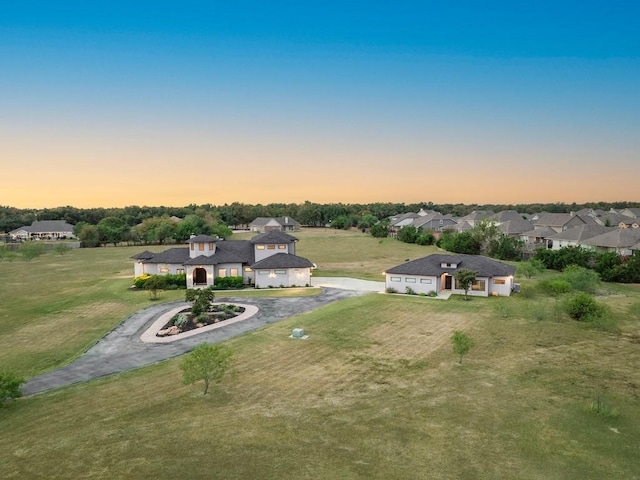 view of aerial view at dusk