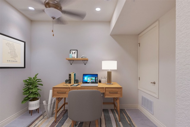 office area with ceiling fan