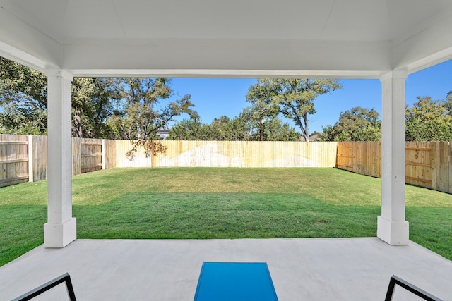 view of yard featuring a patio