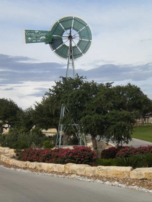 505 John Price St, Blanco, TX 78606 - exterior view
