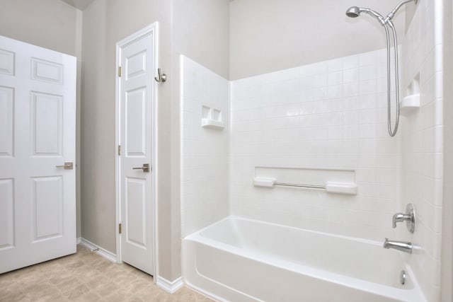 bathroom featuring shower / washtub combination