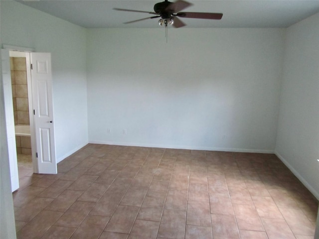 empty room with ceiling fan