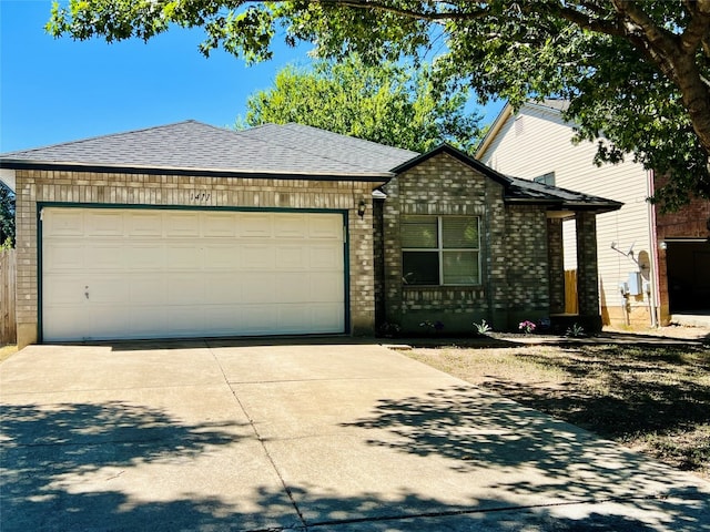 view of front facade featuring a garage