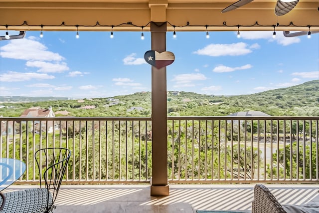 balcony with ceiling fan