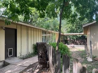 4906 Westfield Dr, Austin, TX 78731 - view of side of home