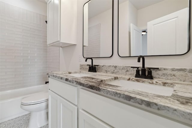 343 Cottle Town Rd Unit A, Smithville, TX 78957 - bathroom with double vanity and shower / washtub combination