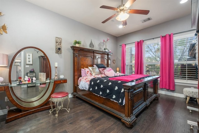 335 Lombardia Dr Unit 19E, Austin, TX 78734 - bedroom featuring baseboards, a ceiling fan, wood finished floors, and visible vents