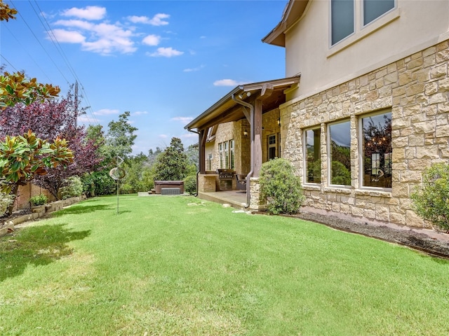 view of yard with a patio