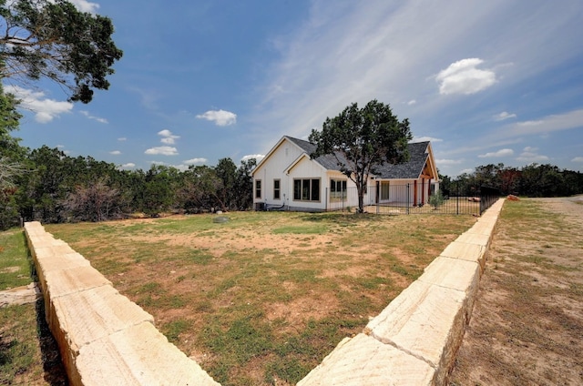 view of front of home with a front yard