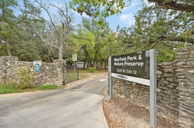 exterior space featuring fence