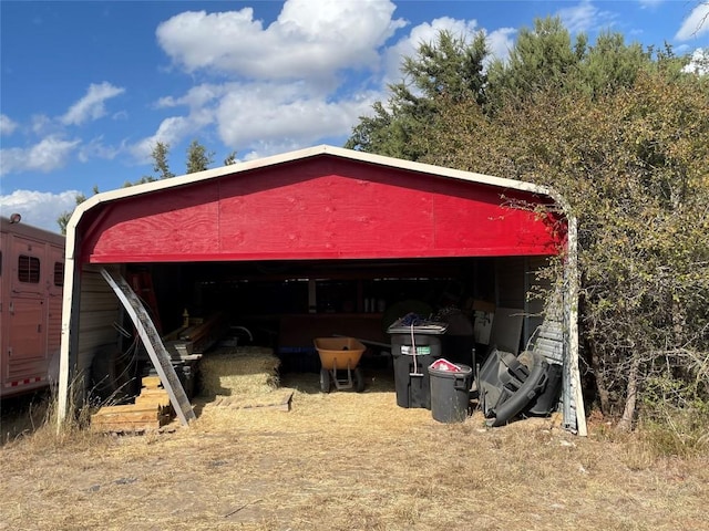 view of outdoor structure