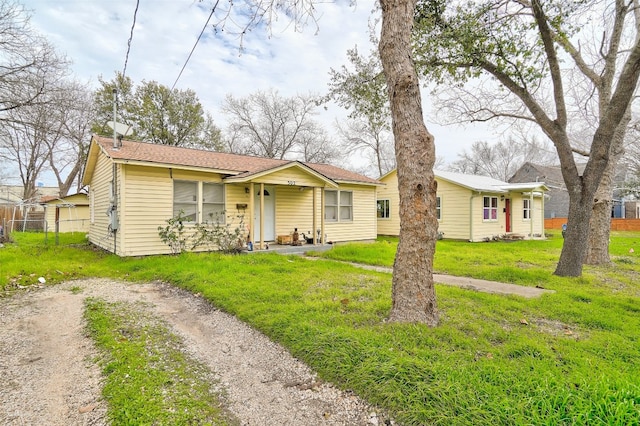 Listing photo 2 for 502 Normandy St, Austin TX 78745