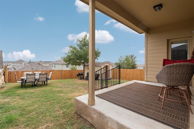 view of yard with a patio area