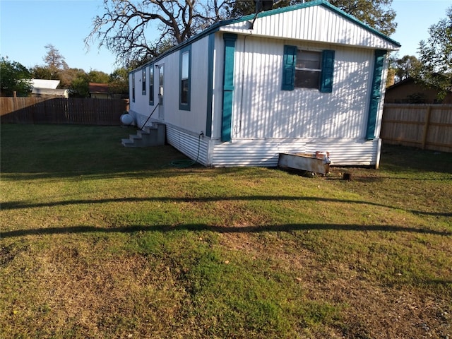 exterior space featuring a lawn