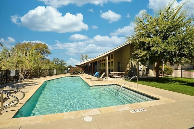 1201 Grove Blvd Unit 1501, Austin, TX 78741 - community pool featuring fence and a patio area