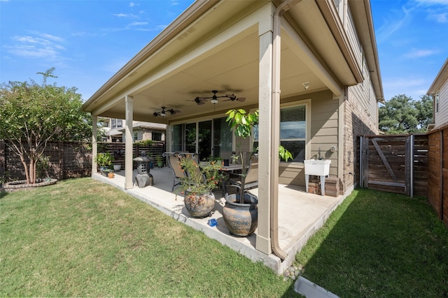 view of patio with ceiling fan