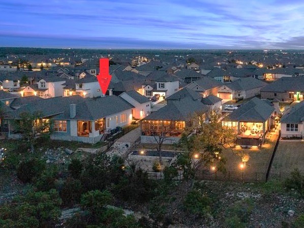 view of aerial view at dusk