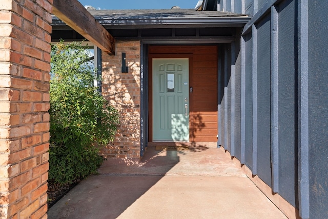 view of property entrance