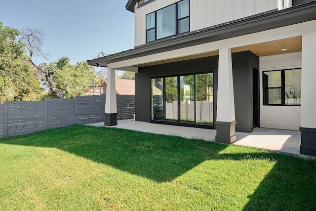 view of yard with a patio