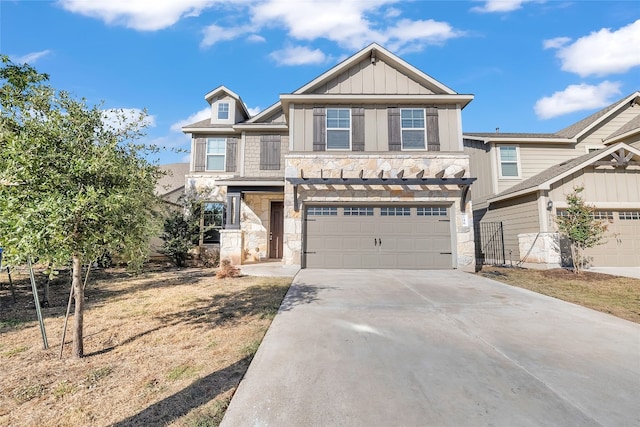 view of front facade with a garage