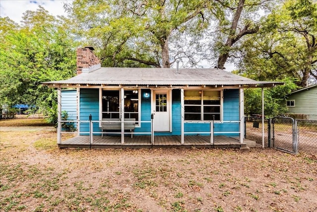 view of front of property